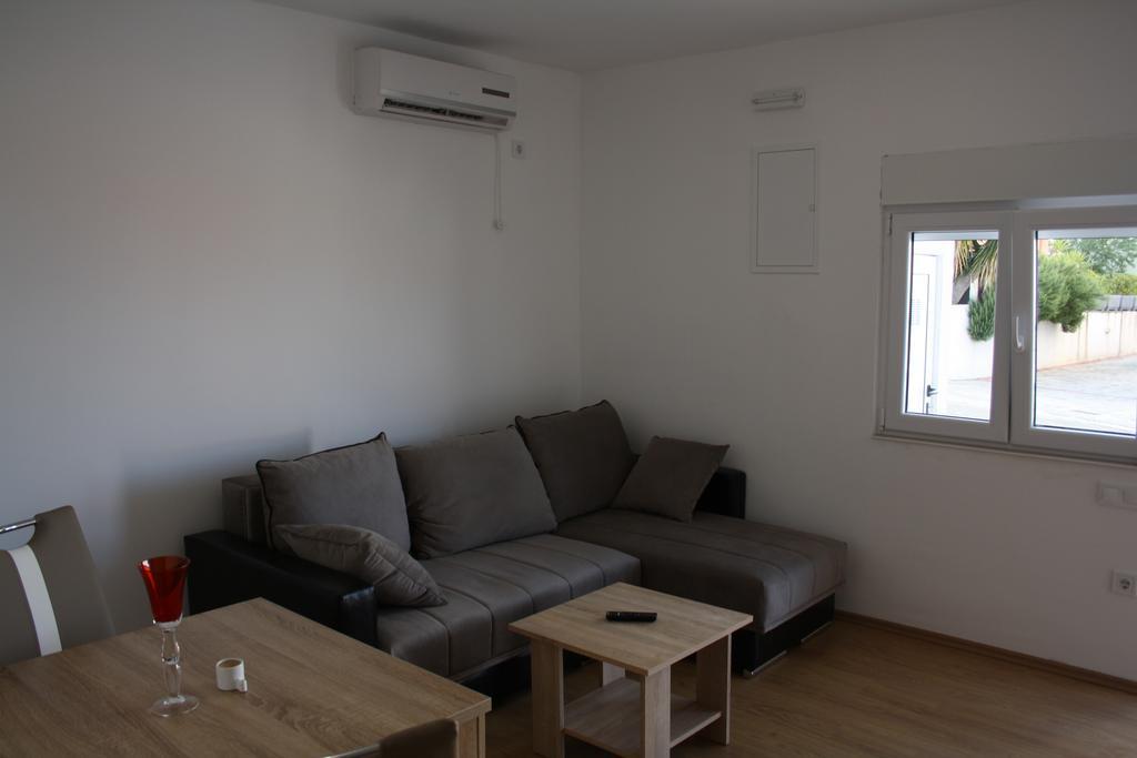 Apartments Suker Трогир Экстерьер фото